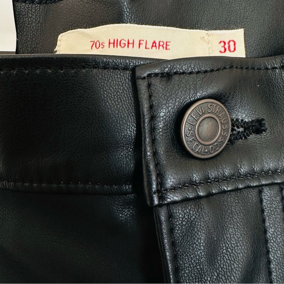 New Levi's 70's Flare Faux Leather Pant Leather Night - Picture 11 of 13